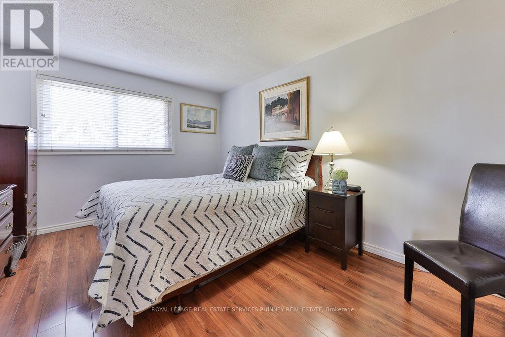 












2420 MAINROYAL STREET

,
Mississauga,




Ontario
L5L1C9

