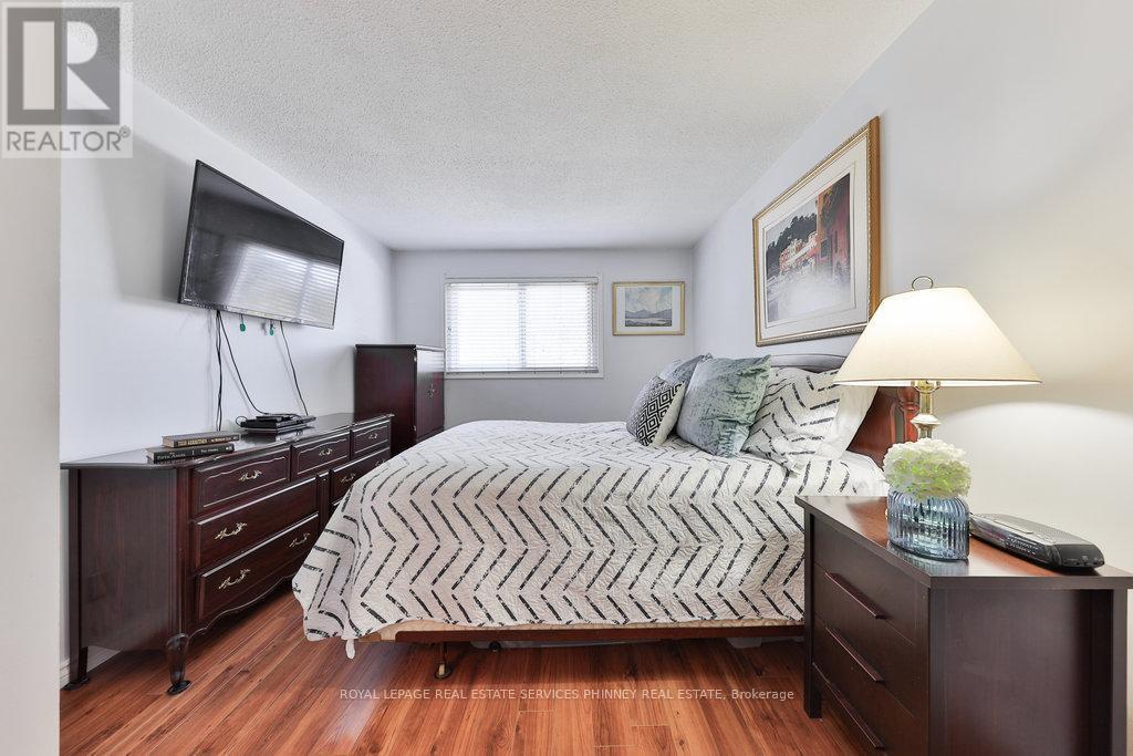 












2420 MAINROYAL STREET

,
Mississauga,




Ontario
L5L1C9


