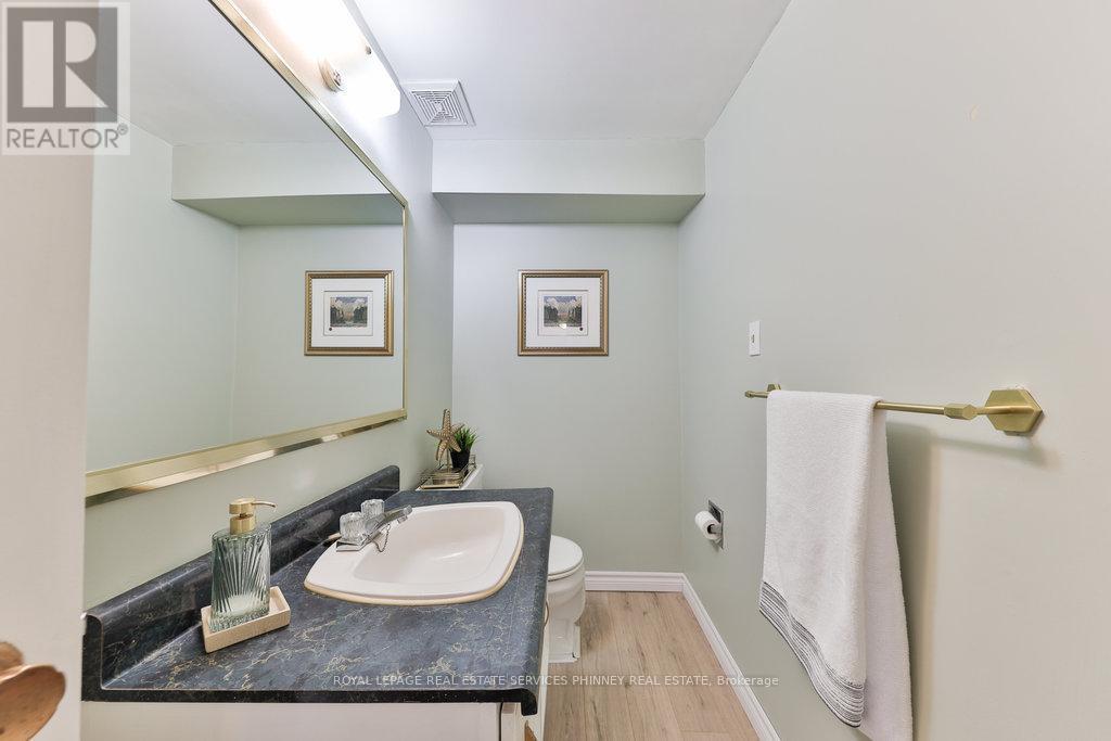 












2420 MAINROYAL STREET

,
Mississauga,




Ontario
L5L1C9

