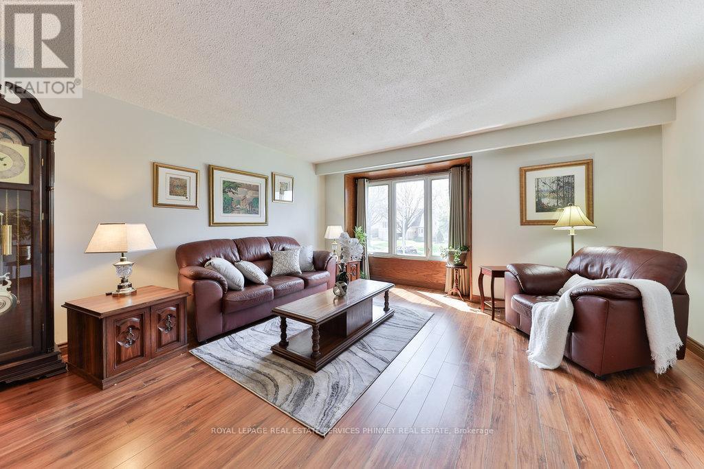 












2420 MAINROYAL STREET

,
Mississauga,




Ontario
L5L1C9

