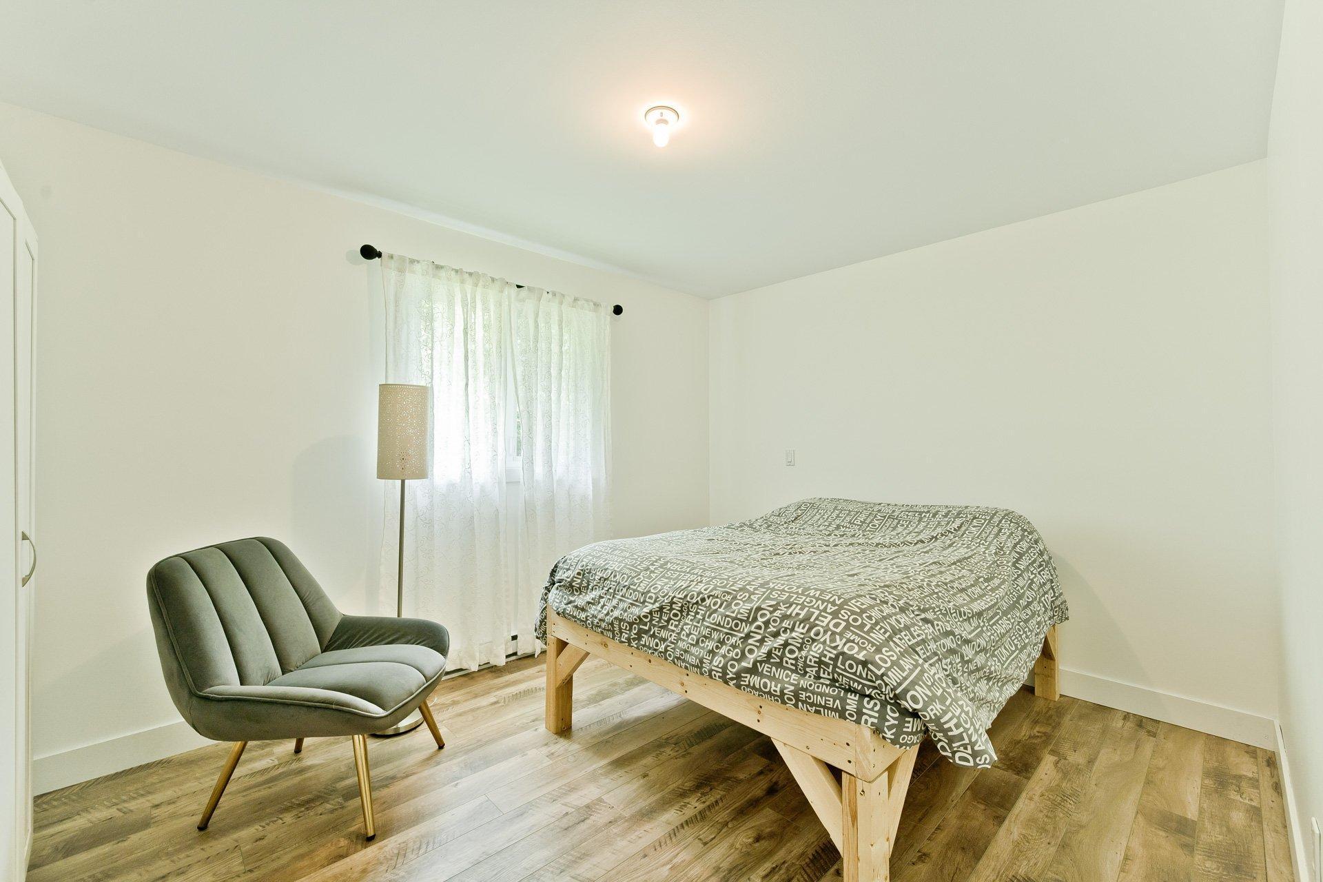 









1163


Route 141

,
Coaticook,




QC
J1A2S5

