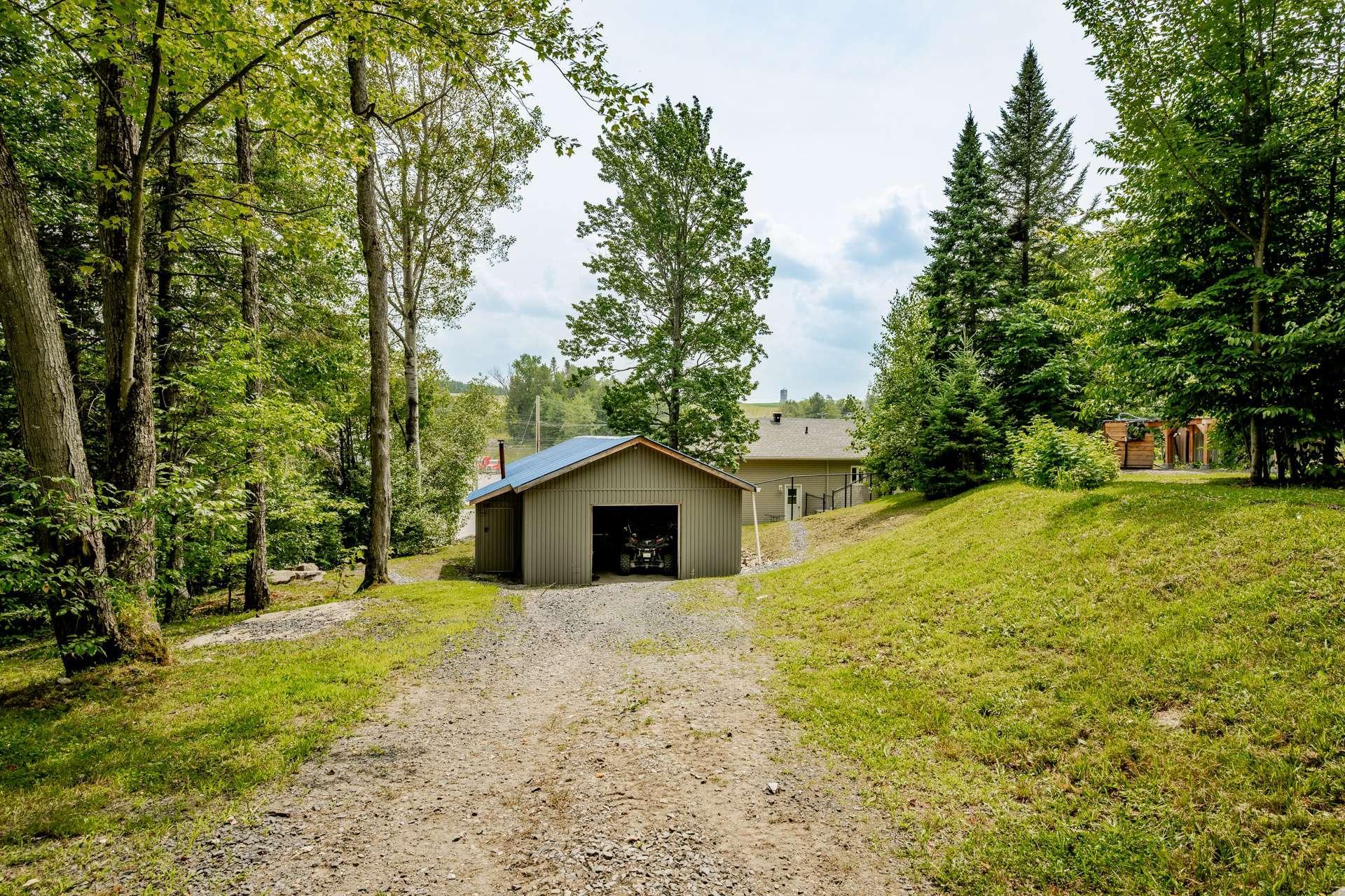 









1163


Route 141

,
Coaticook,




QC
J1A2S5

