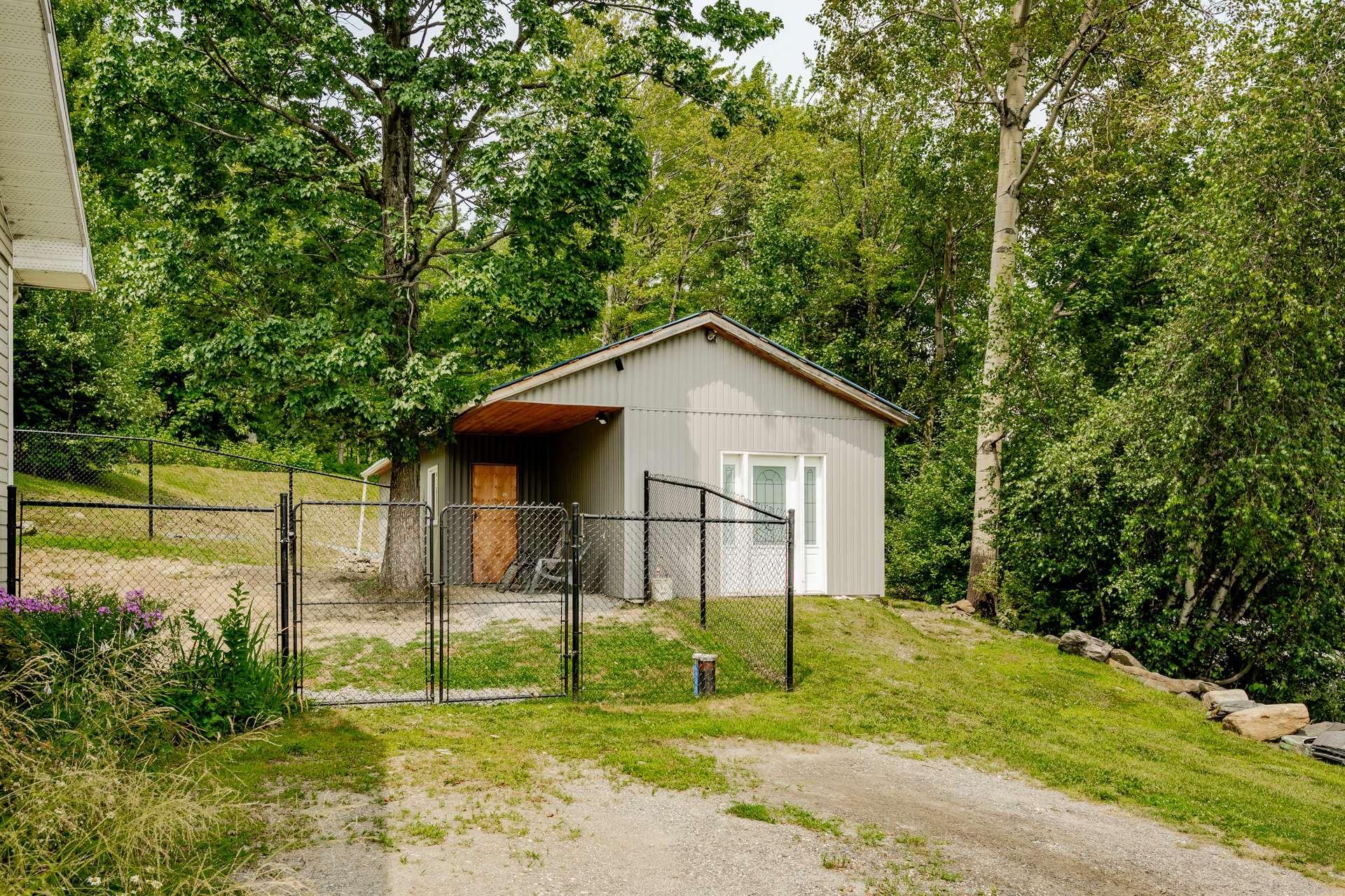 









1163


Route 141

,
Coaticook,




QC
J1A2S5

