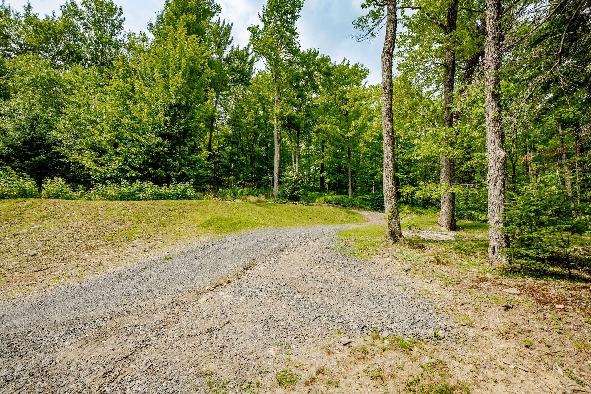 









1163


Route 141

,
Coaticook,




QC
J1A2S5

