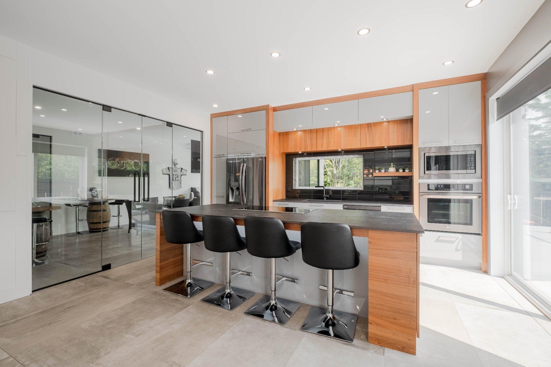 









2267


Ch. Deschesne 

,
Saint-Denis-de-Brompton,




QC
J0B2P0

