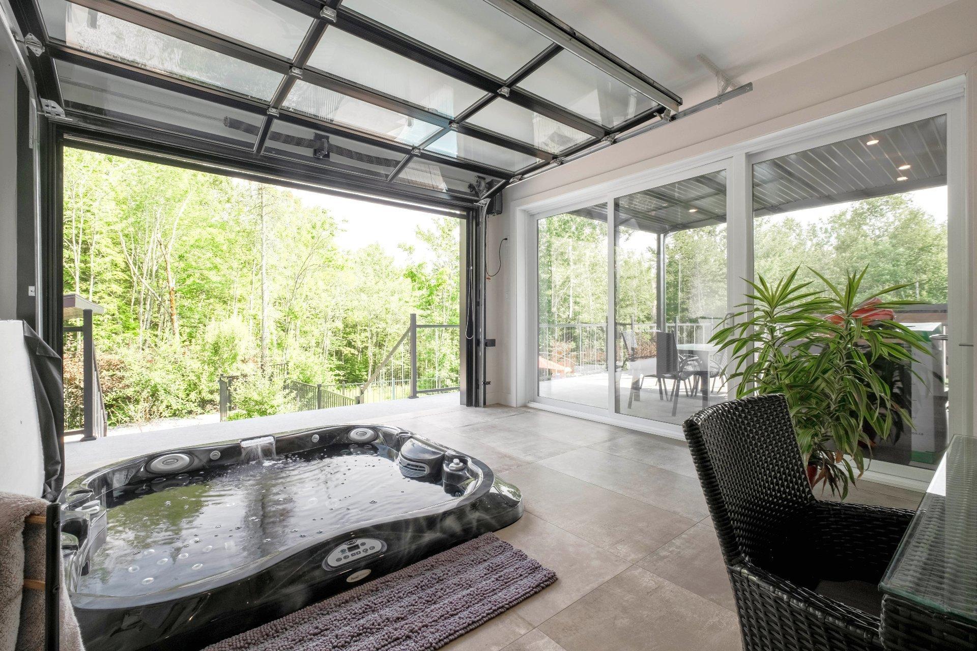 









2267


Ch. Deschesne 

,
Saint-Denis-de-Brompton,




QC
J0B2P0

