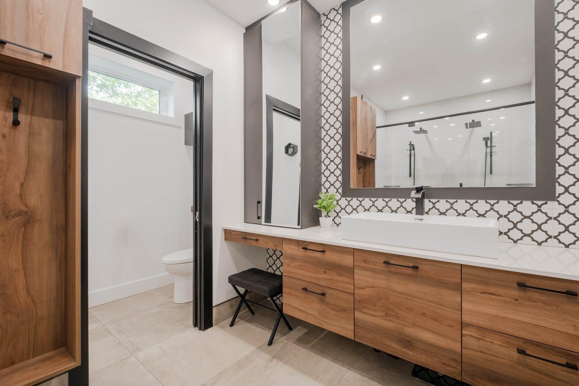 









2267


Ch. Deschesne 

,
Saint-Denis-de-Brompton,




QC
J0B2P0

