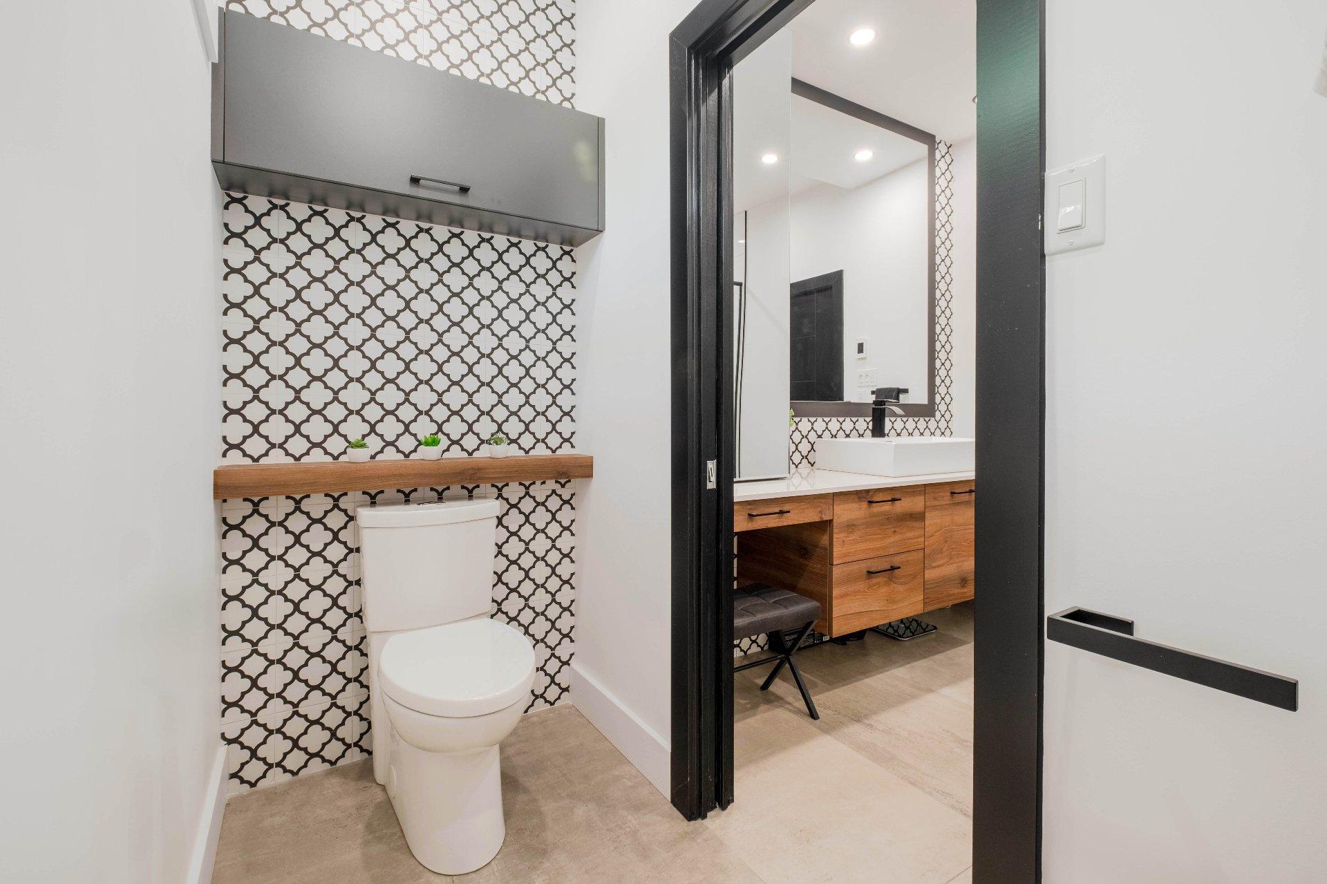 









2267


Ch. Deschesne 

,
Saint-Denis-de-Brompton,




QC
J0B2P0

