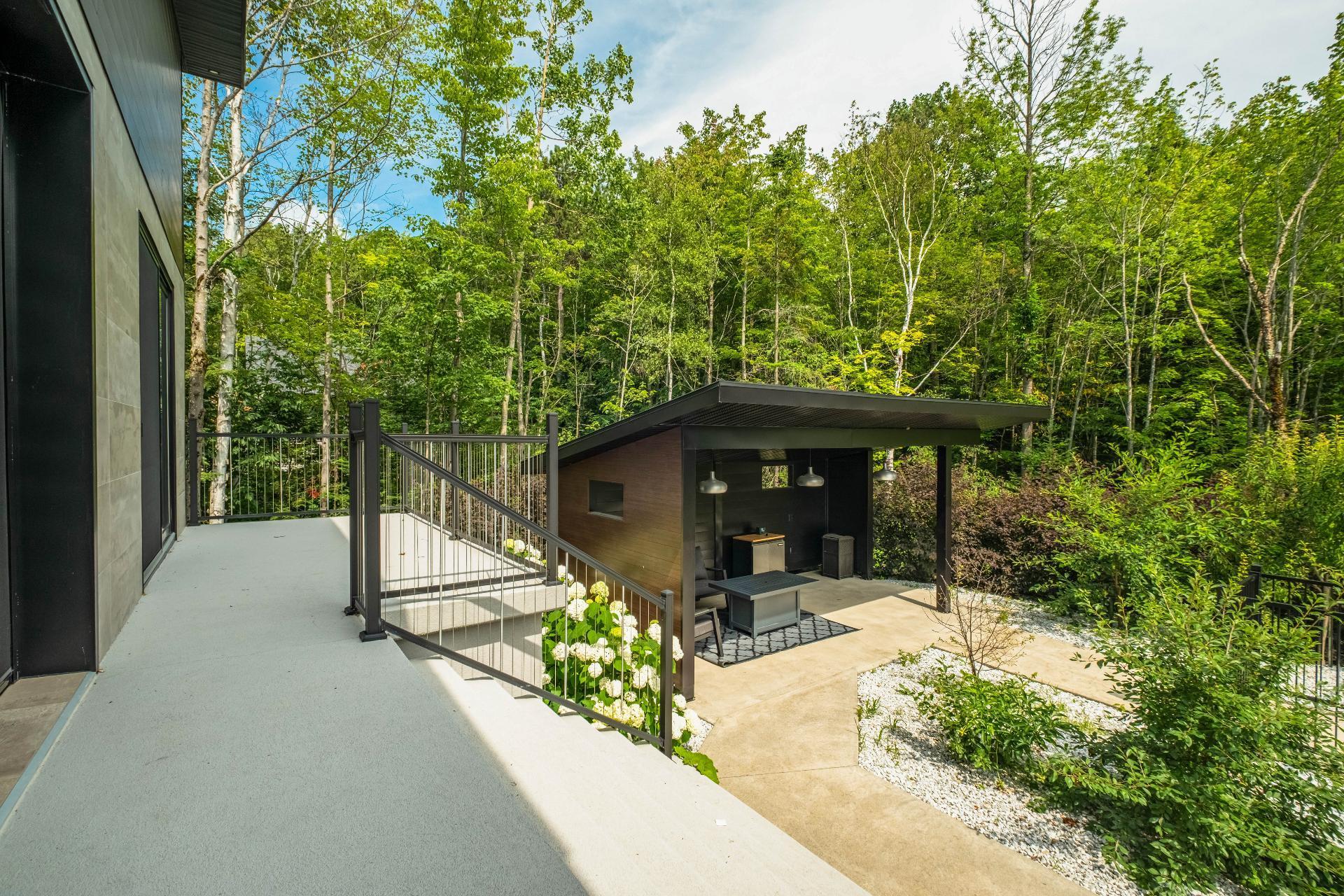 









2267


Ch. Deschesne 

,
Saint-Denis-de-Brompton,




QC
J0B2P0

