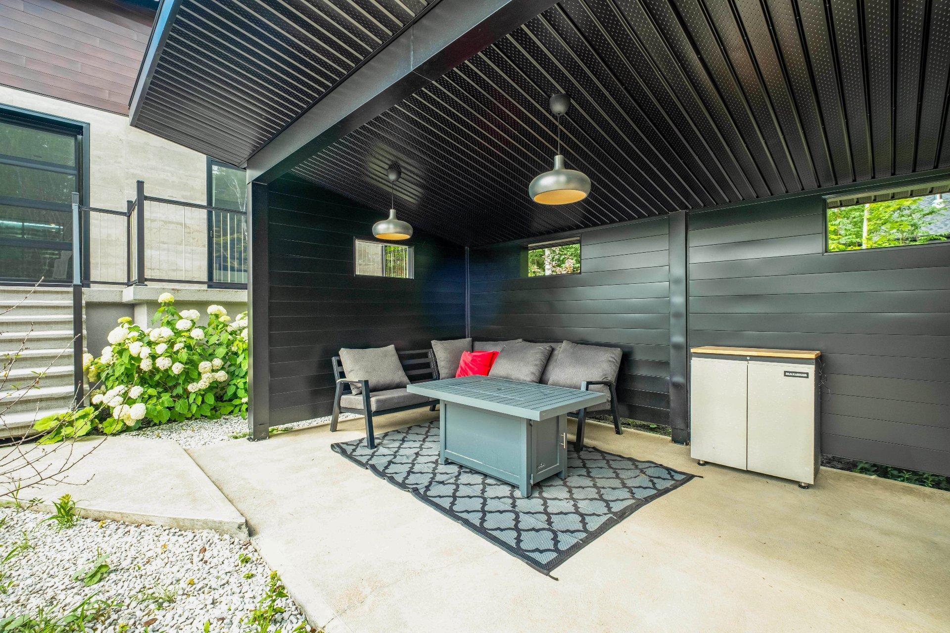 









2267


Ch. Deschesne 

,
Saint-Denis-de-Brompton,




QC
J0B2P0


