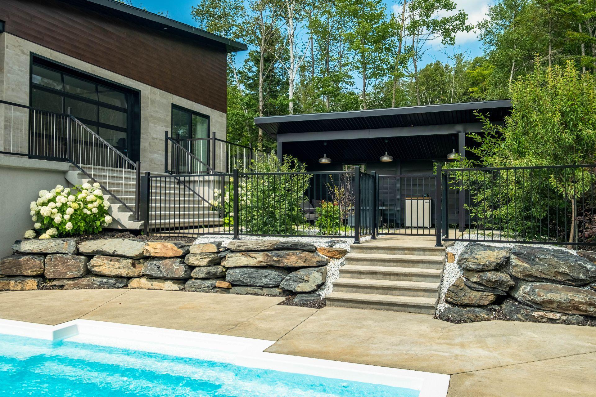 









2267


Ch. Deschesne 

,
Saint-Denis-de-Brompton,




QC
J0B2P0

