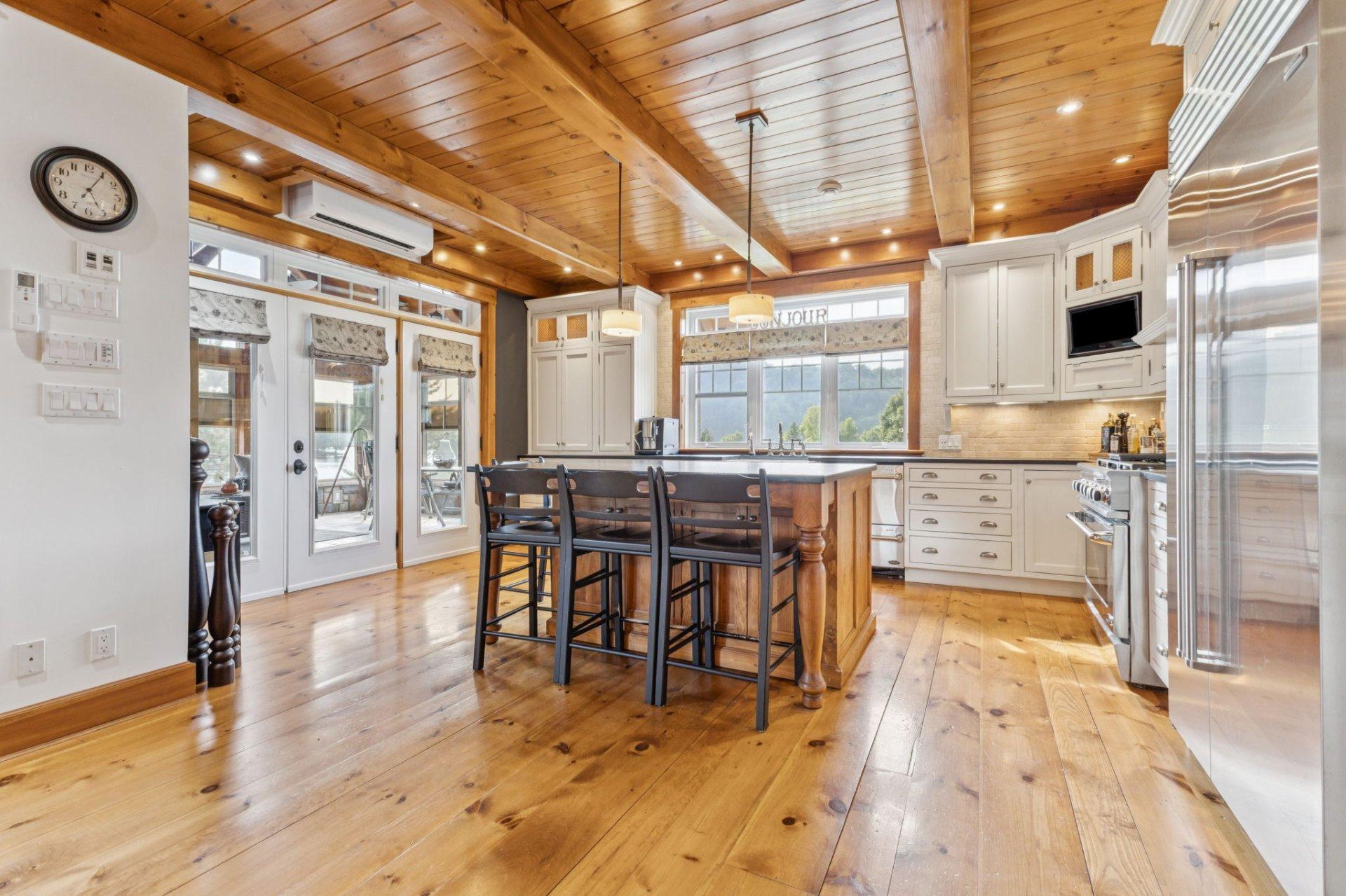 









105


Ch. des Rives

,
Val-des-Bois,




QC
J0X3C0

