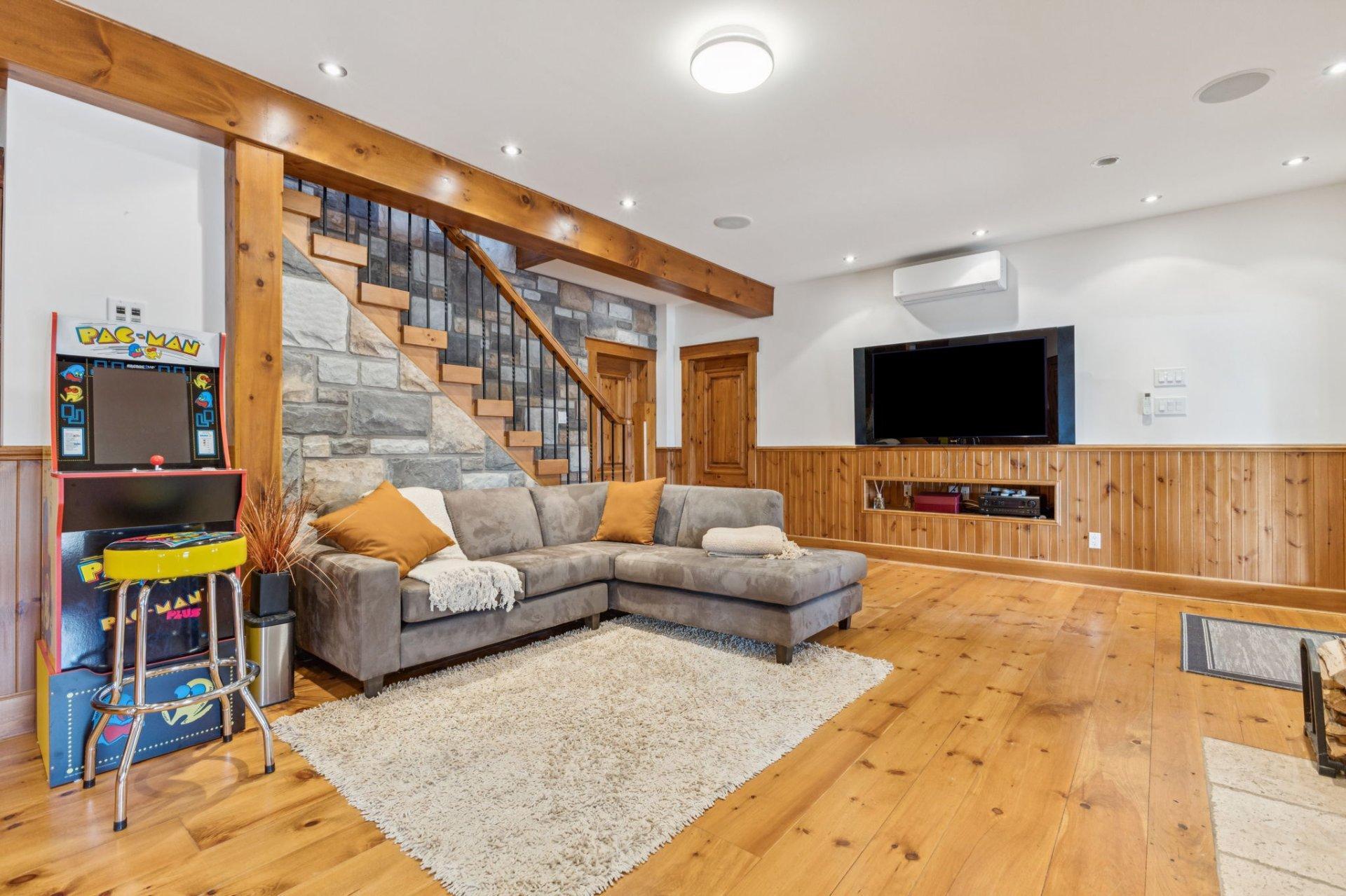 









105


Ch. des Rives

,
Val-des-Bois,




QC
J0X3C0

