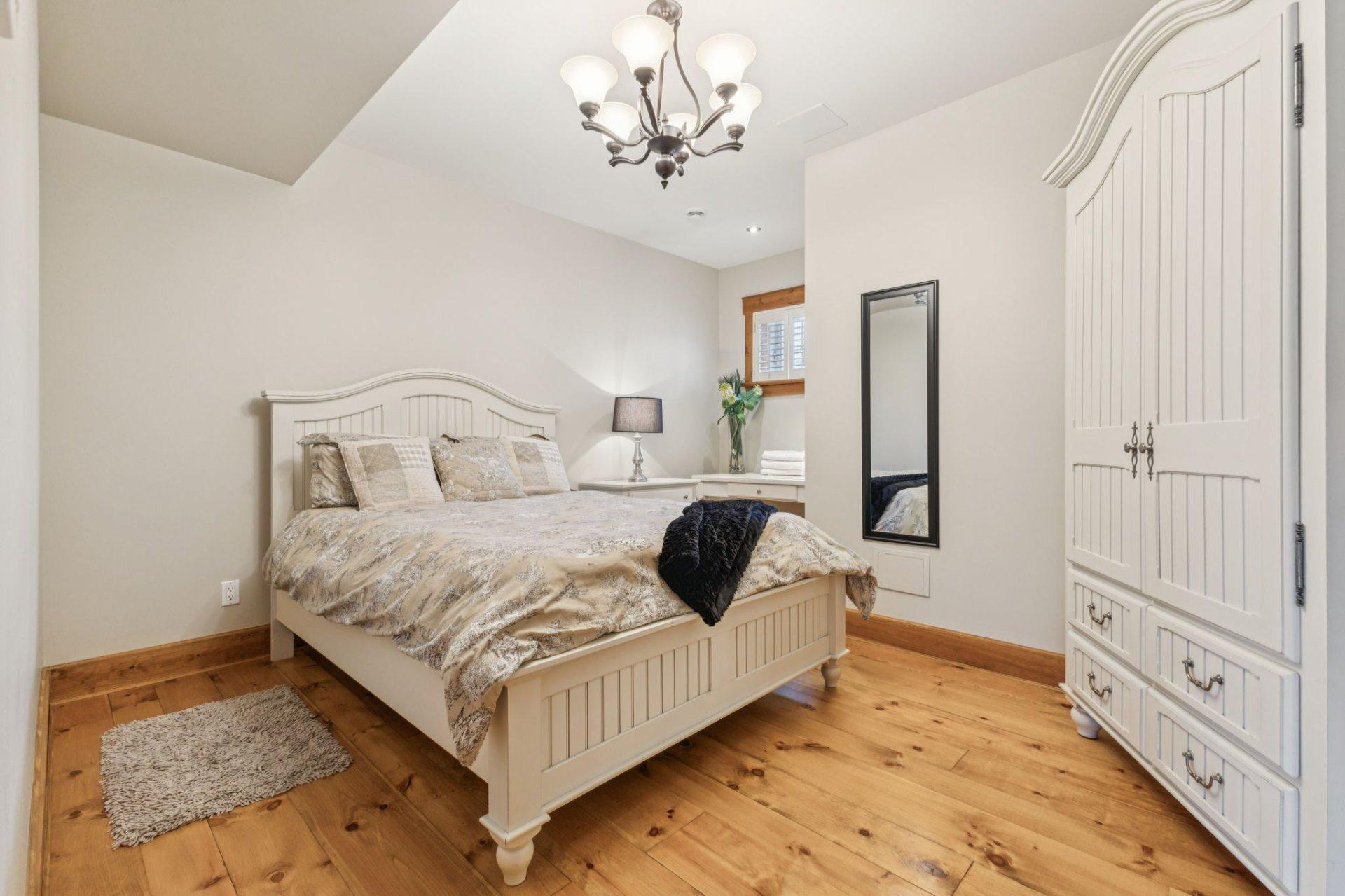 









105


Ch. des Rives

,
Val-des-Bois,




QC
J0X3C0


