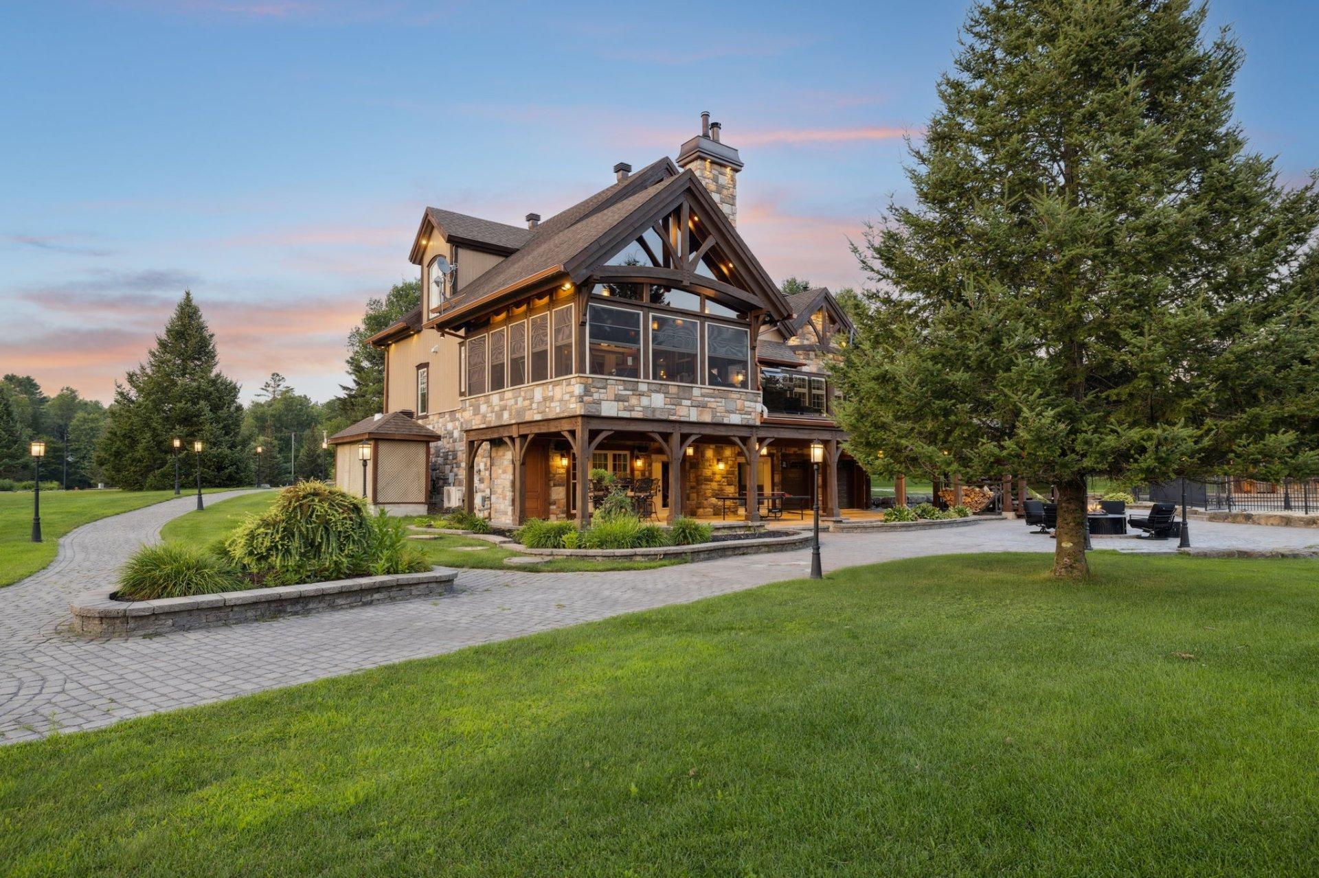









105


Ch. des Rives

,
Val-des-Bois,




QC
J0X3C0

