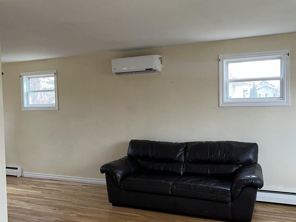 












207 Belvedere Avenue

,
Charlottetown,




PE
C1A 2Z2

