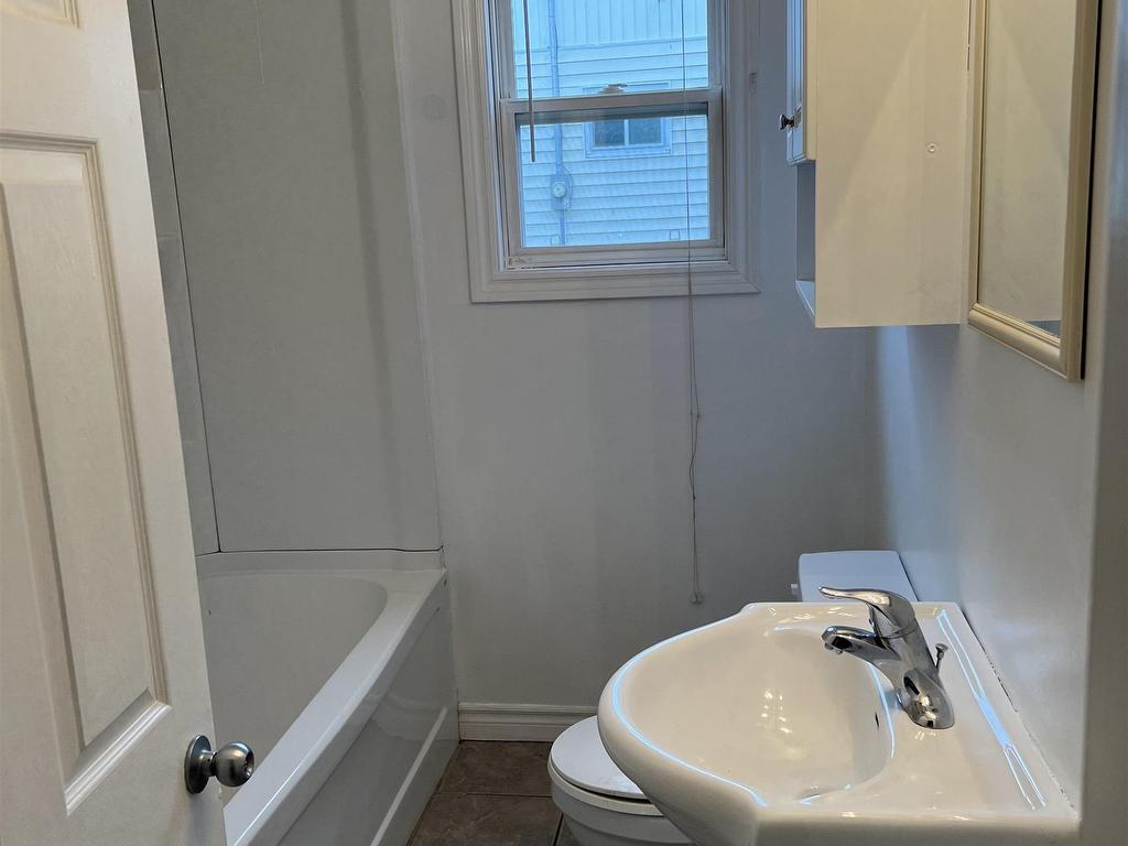 












207 Belvedere Avenue

,
Charlottetown,




PE
C1A 2Z2

