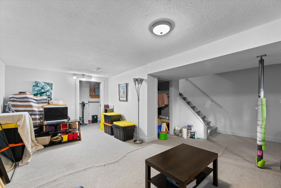









2100


43

Avenue, 409,
Vernon,




BC
V1T 3K5


