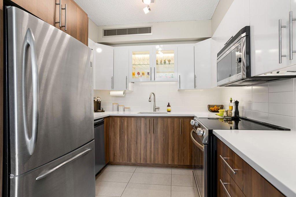 









4500


Prom. Paton

, 106,
Laval (Chomedey),




QC
H7W4Y6

