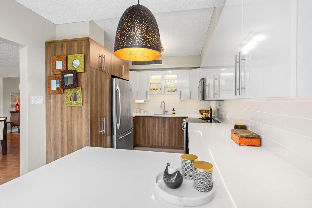 









4500


Prom. Paton

, 106,
Laval (Chomedey),




QC
H7W4Y6

