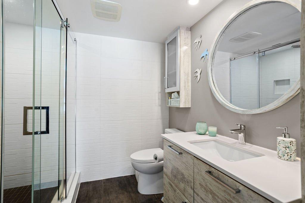 









4500


Prom. Paton

, 106,
Laval (Chomedey),




QC
H7W4Y6

