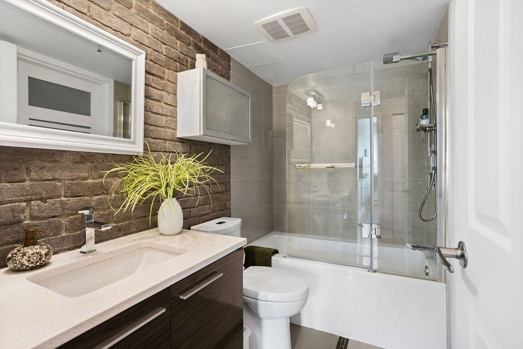 









4500


Prom. Paton

, 106,
Laval (Chomedey),




QC
H7W4Y6

