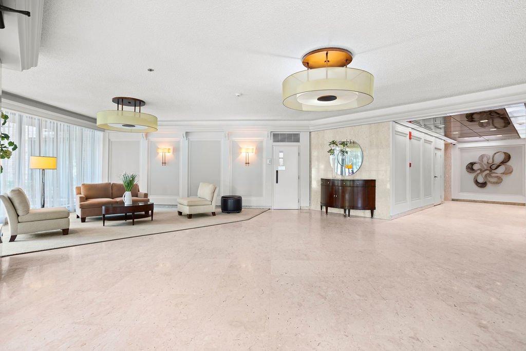 









4500


Prom. Paton

, 106,
Laval (Chomedey),




QC
H7W4Y6

