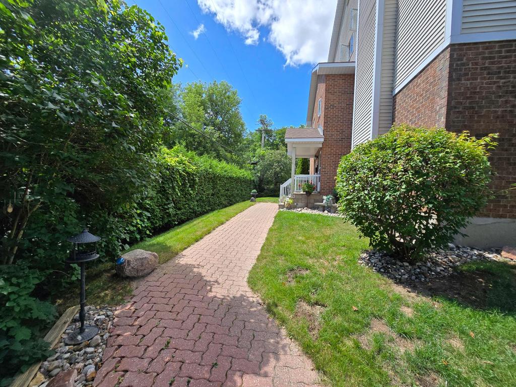









449


Boul. Wilfrid-Lavigne

, 351,
Aylmer (Gatineau),




QC
J9H6P1

