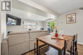 












1 KOCH DRIVE W

,
Guelph (Kortright West),




Ontario
N1G4G3

