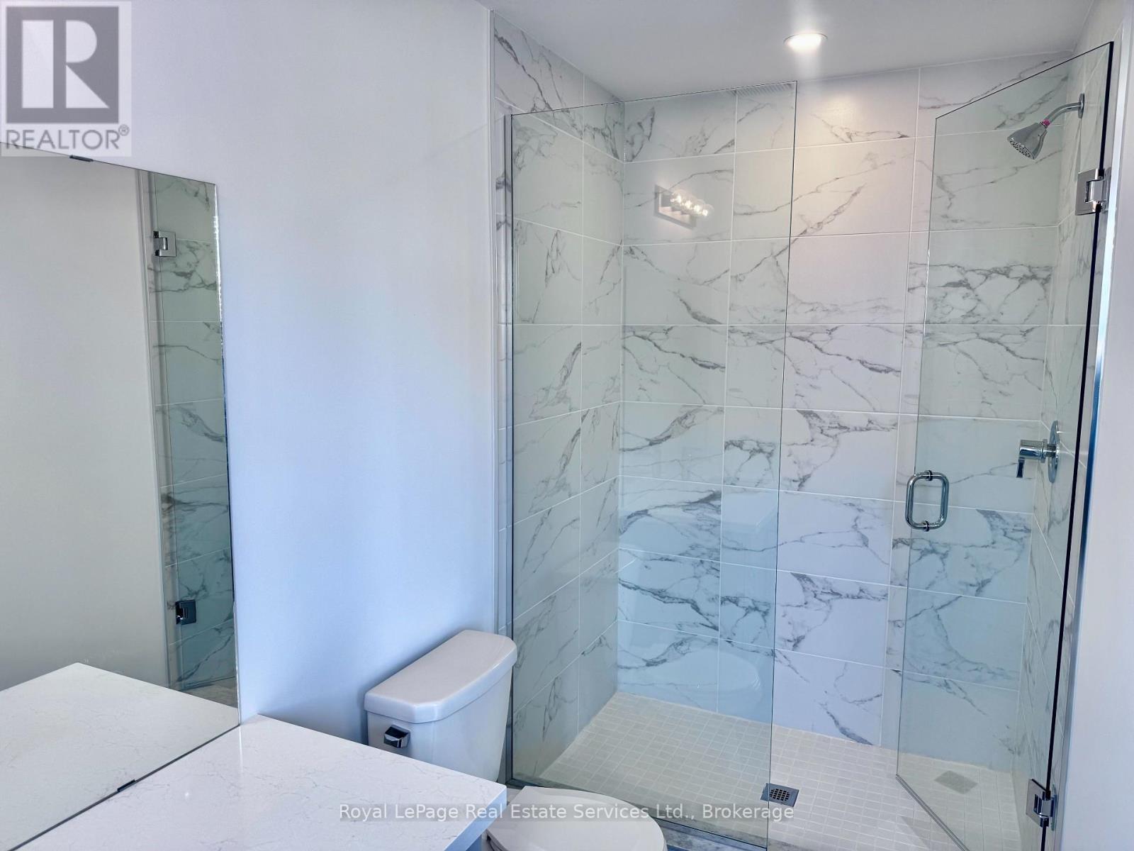 












235 BURKE STREET

,
Hamilton (Waterdown),




Ontario
L8B2A9

