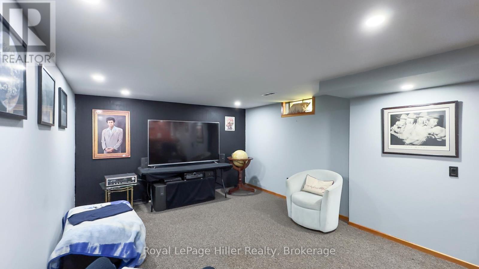 












146 RAILWAY AVENUE

,
Stratford,




Ontario
N5A2J1

