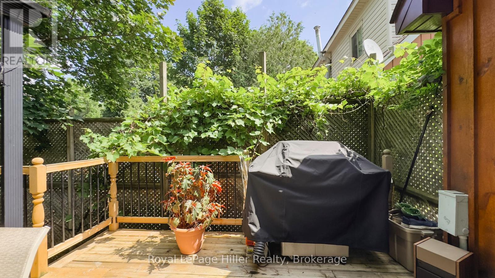 












146 RAILWAY AVENUE

,
Stratford,




Ontario
N5A2J1

