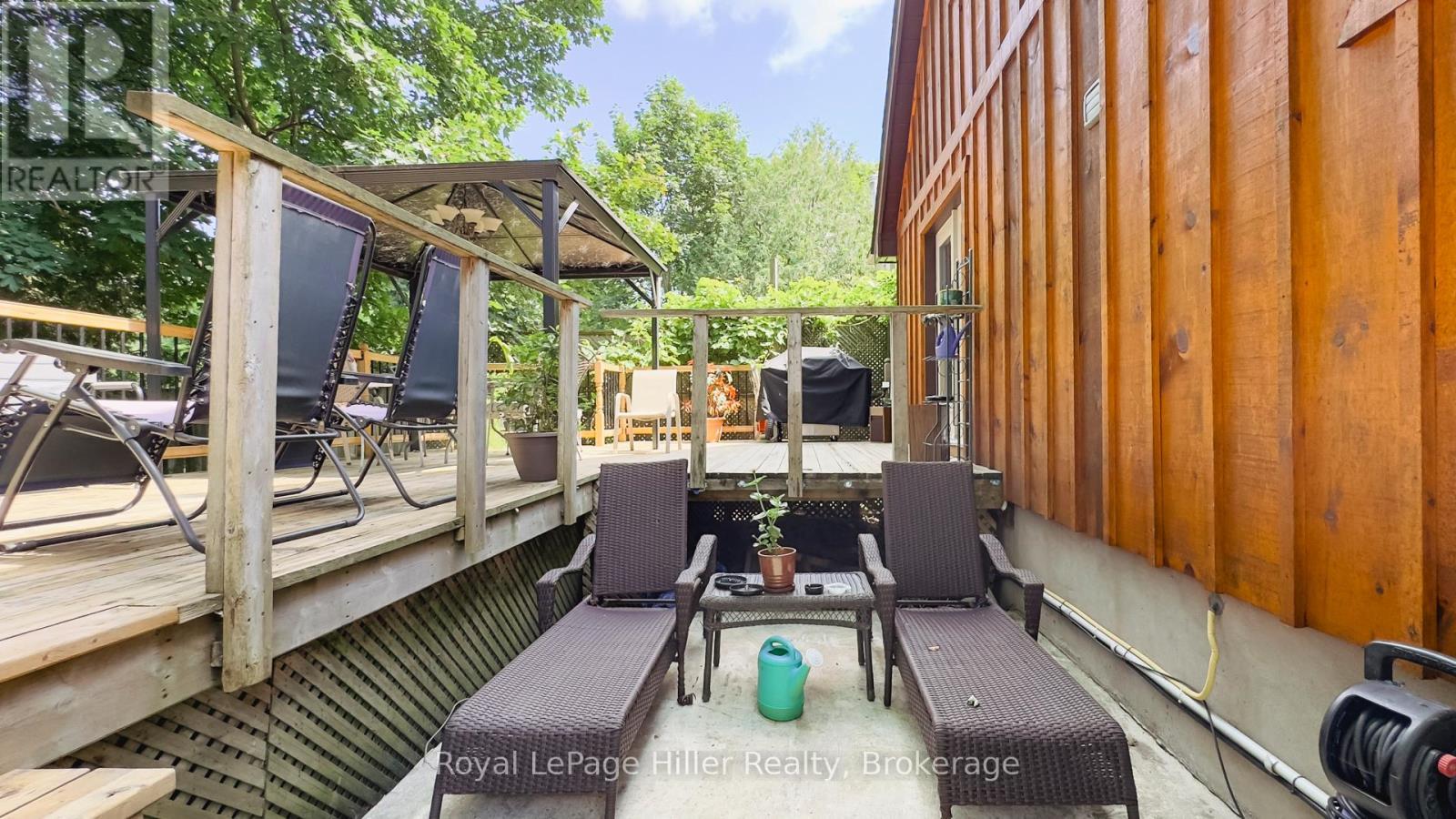 












146 RAILWAY AVENUE

,
Stratford,




Ontario
N5A2J1

