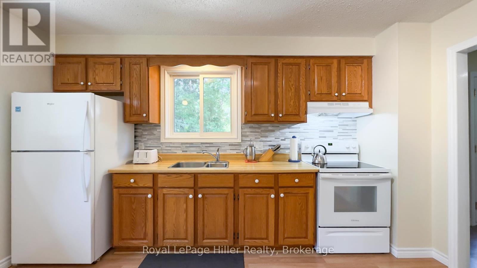 












146 RAILWAY AVENUE

,
Stratford,




Ontario
N5A2J1

