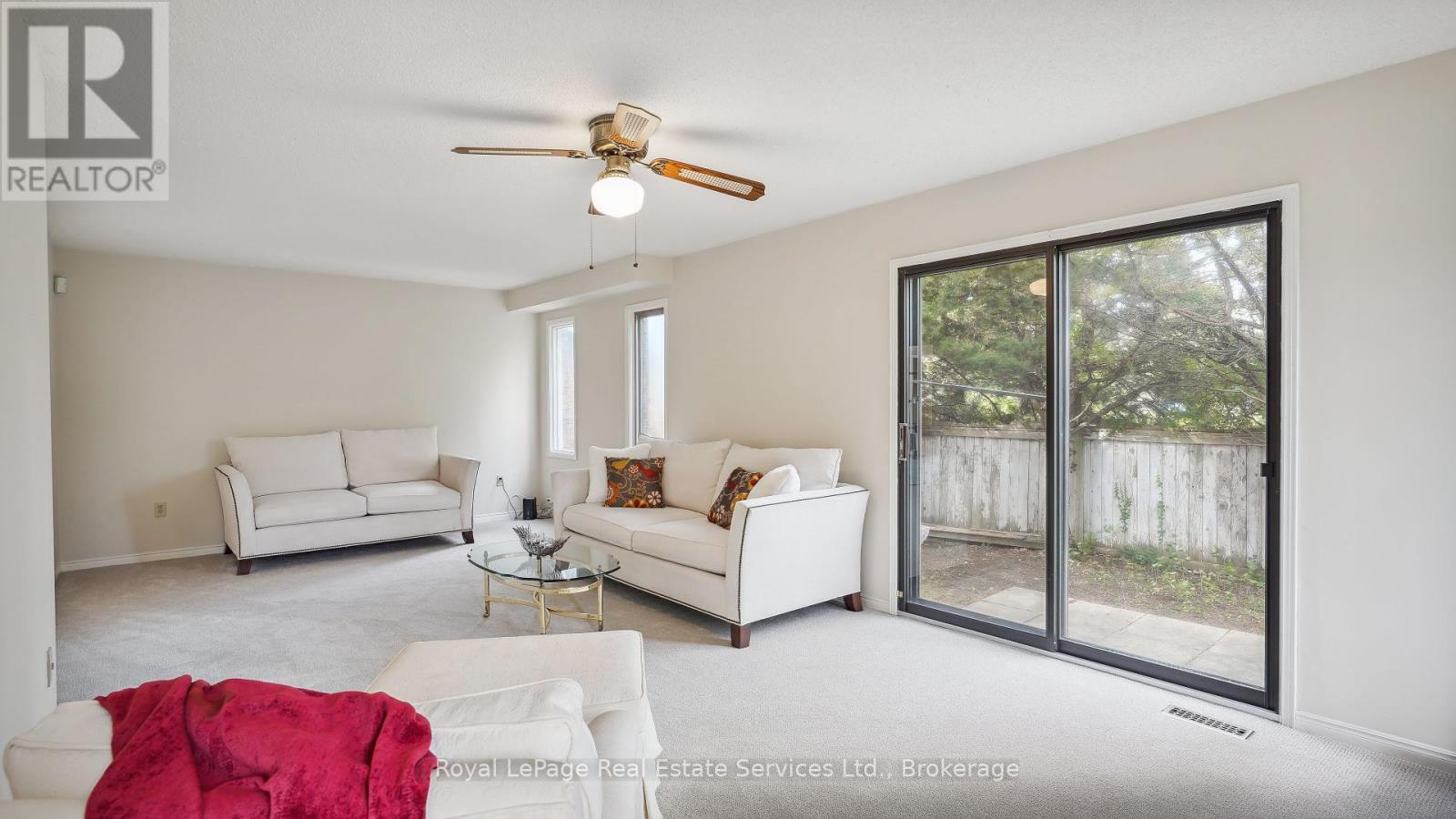 












524 CHILLINGHAM CRESCENT

,
Oakville (FD Ford),




Ontario
L6J6N7

