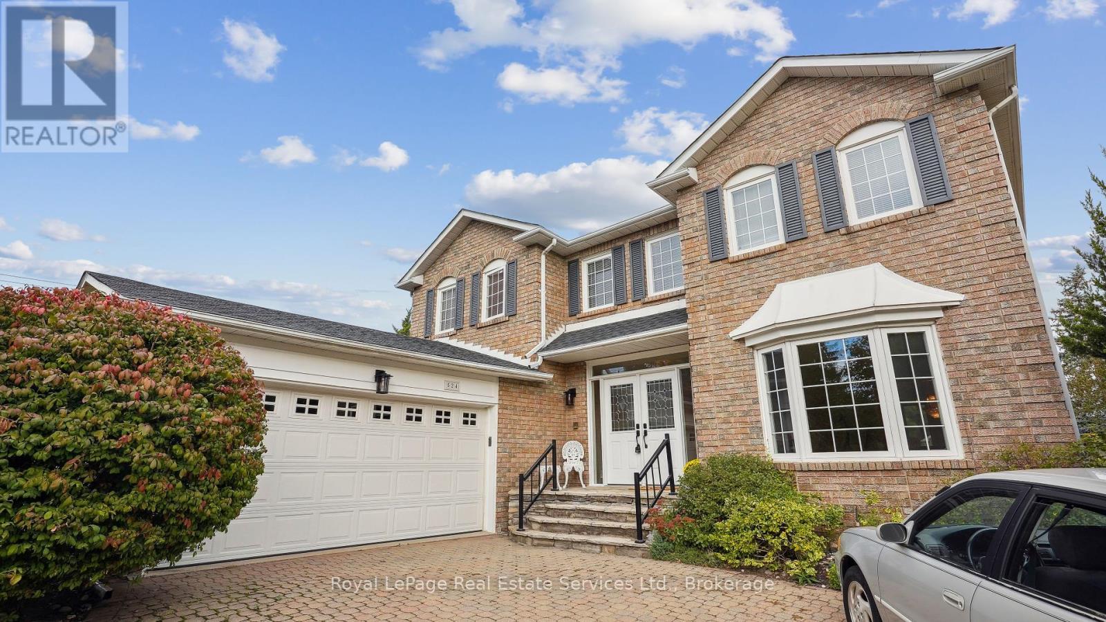 












524 CHILLINGHAM CRESCENT

,
Oakville (FD Ford),




Ontario
L6J6N7

