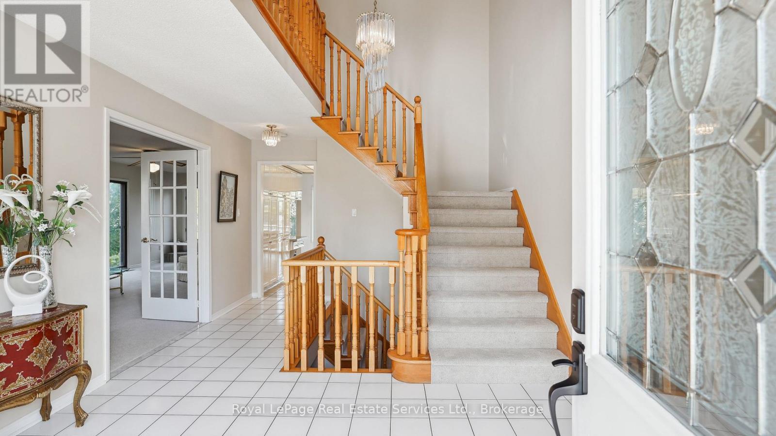 












524 CHILLINGHAM CRESCENT

,
Oakville (FD Ford),




Ontario
L6J6N7

