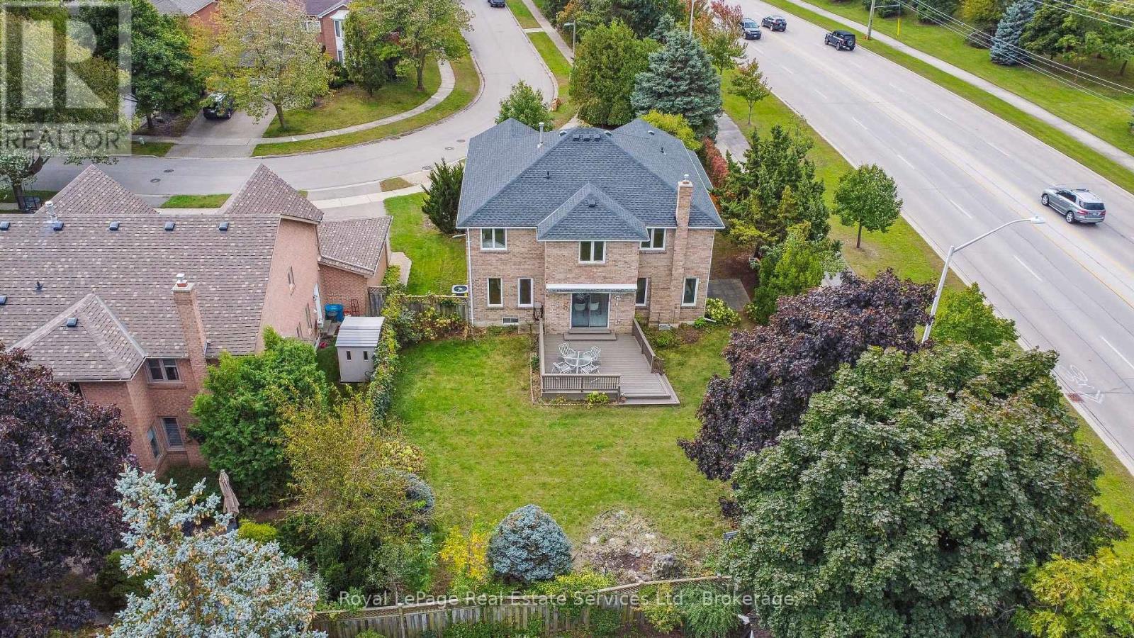 












524 CHILLINGHAM CRESCENT

,
Oakville (FD Ford),




Ontario
L6J6N7

