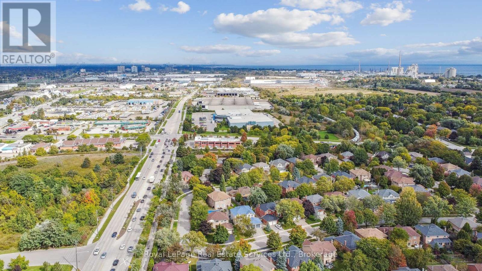 












524 CHILLINGHAM CRESCENT

,
Oakville (FD Ford),




Ontario
L6J6N7

