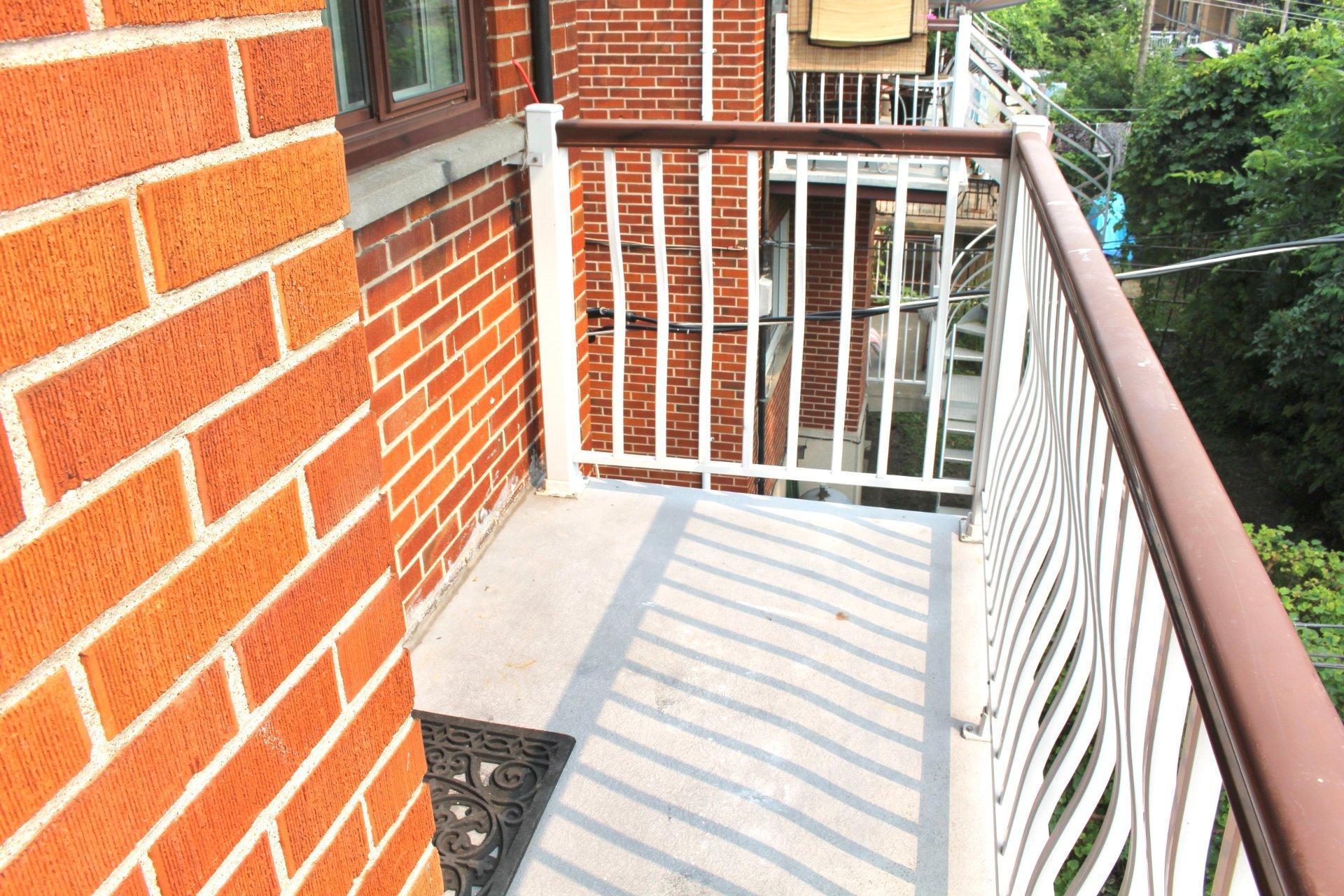









10892


Rue Frigon

,
Montréal (Ahuntsic-Cartierville),




QC
H3M2R3

