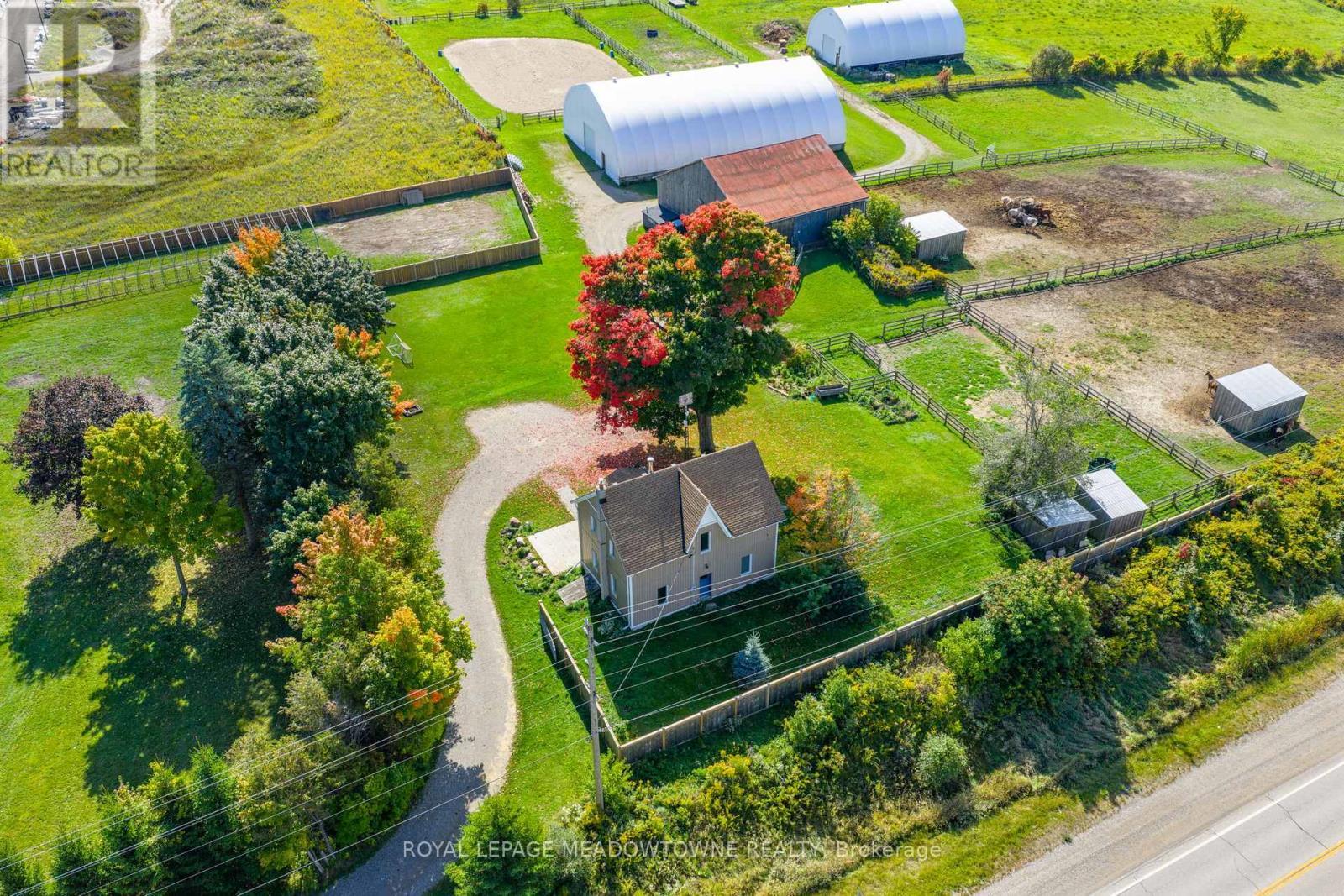 












8863 WELLINGTON 124 ROAD

,
Erin,




Ontario
N1H6H7

