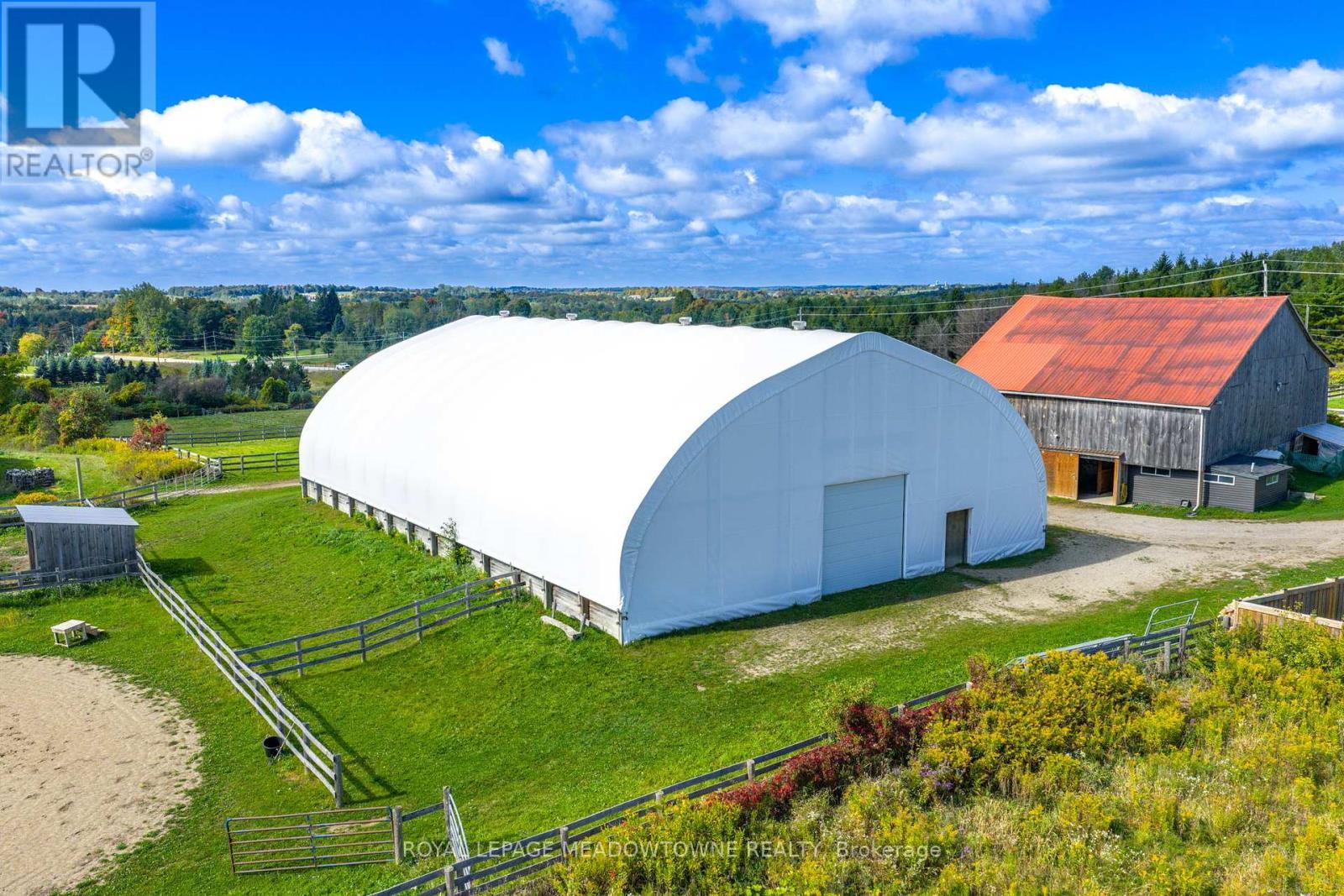 












8863 WELLINGTON 124 ROAD

,
Erin,




Ontario
N1H6H7

