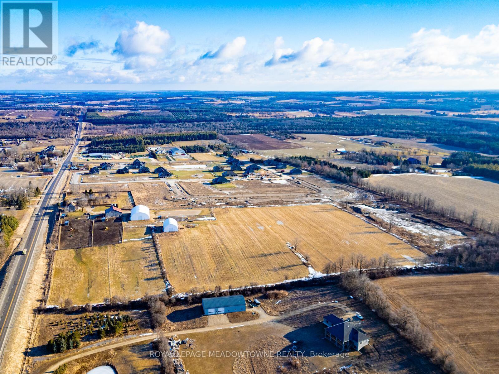 












8863 WELLINGTON 124 ROAD

,
Erin,




Ontario
N1H6H7

