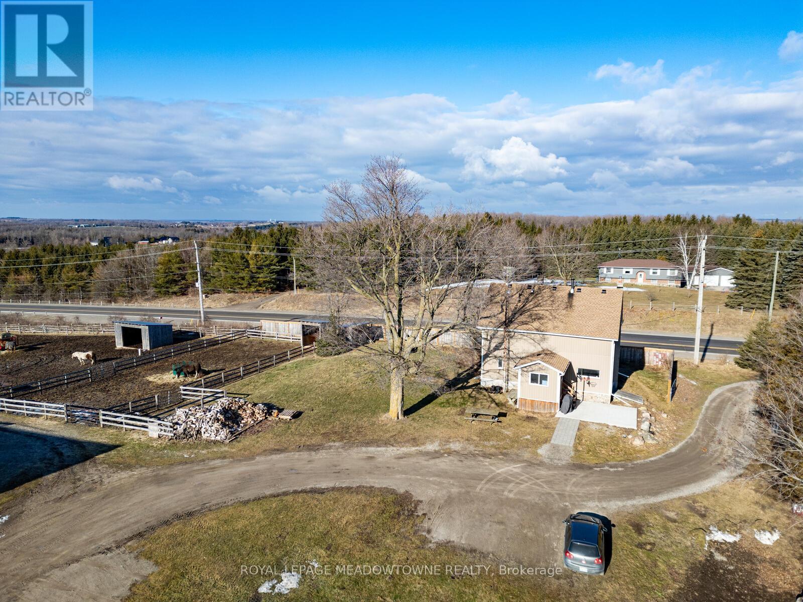 












8863 WELLINGTON 124 ROAD

,
Erin,




Ontario
N1H6H7

