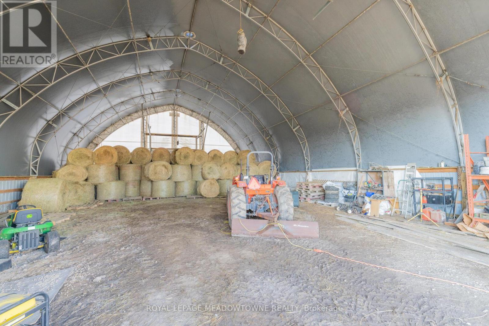 












8863 WELLINGTON 124 ROAD

,
Erin,




Ontario
N1H6H7

