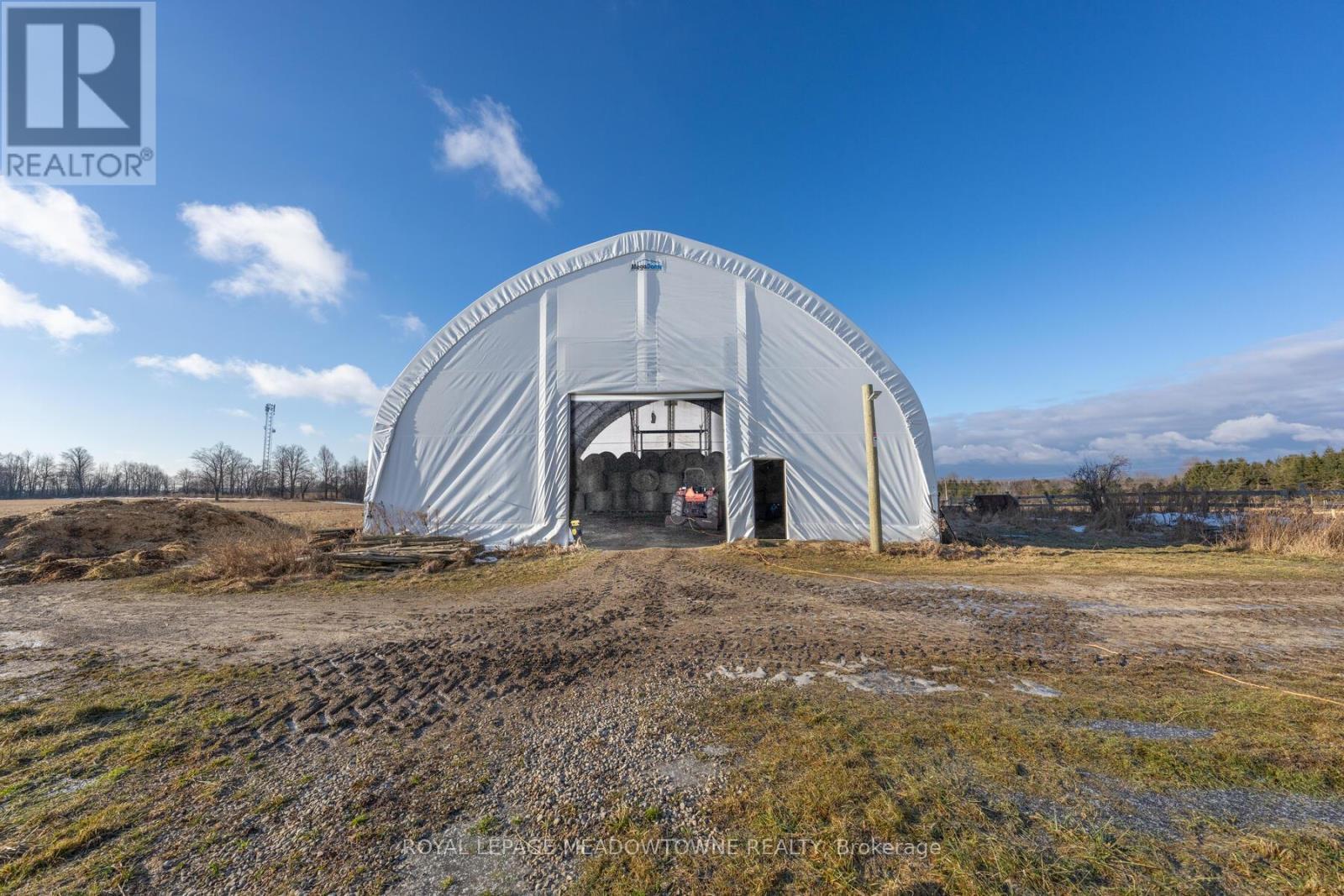 












8863 WELLINGTON 124 ROAD

,
Erin,




Ontario
N1H6H7

