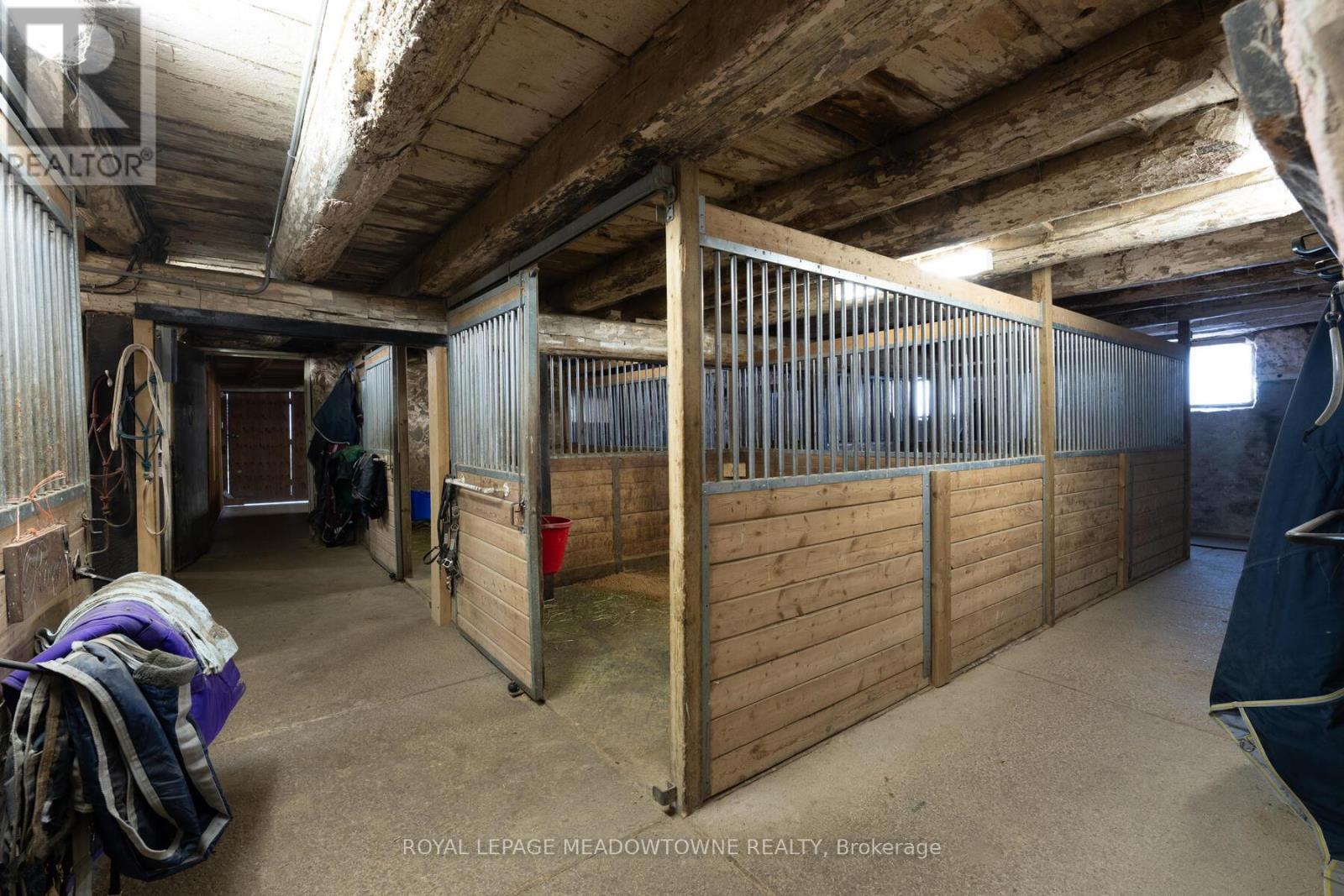 












8863 WELLINGTON 124 ROAD

,
Erin,




Ontario
N1H6H7

