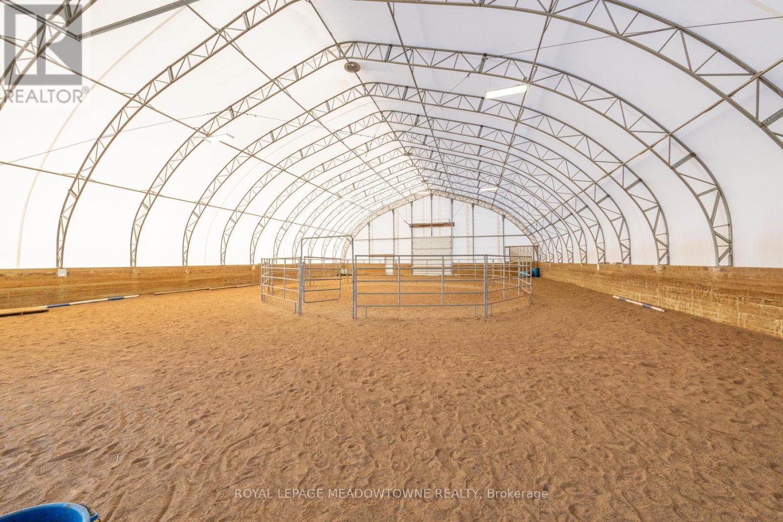 












8863 WELLINGTON 124 ROAD

,
Erin,




Ontario
N1H6H7

