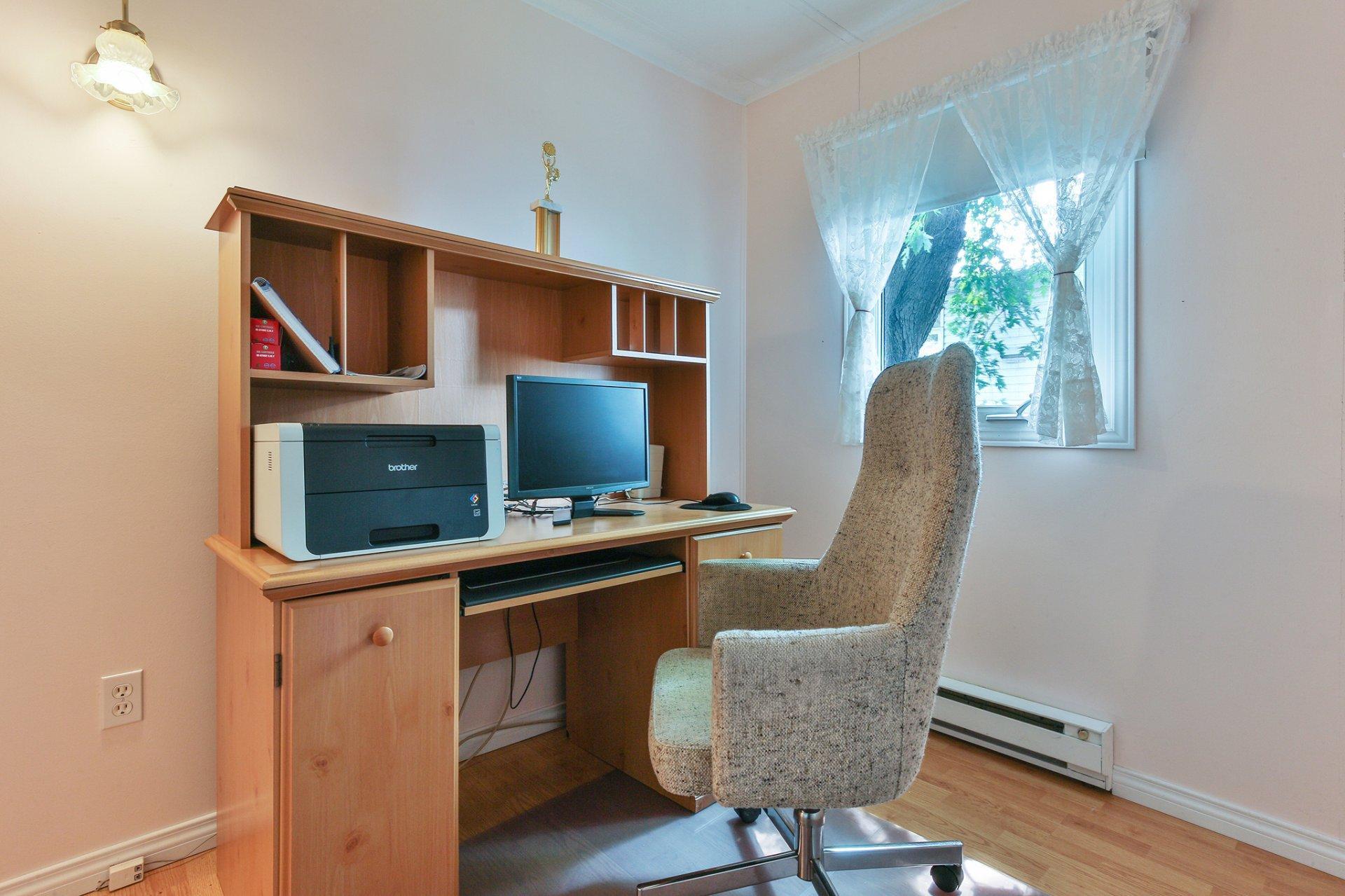 









35


8e Rue

,
Saint-Jean-sur-Richelieu,




QC
J2Y1A5

