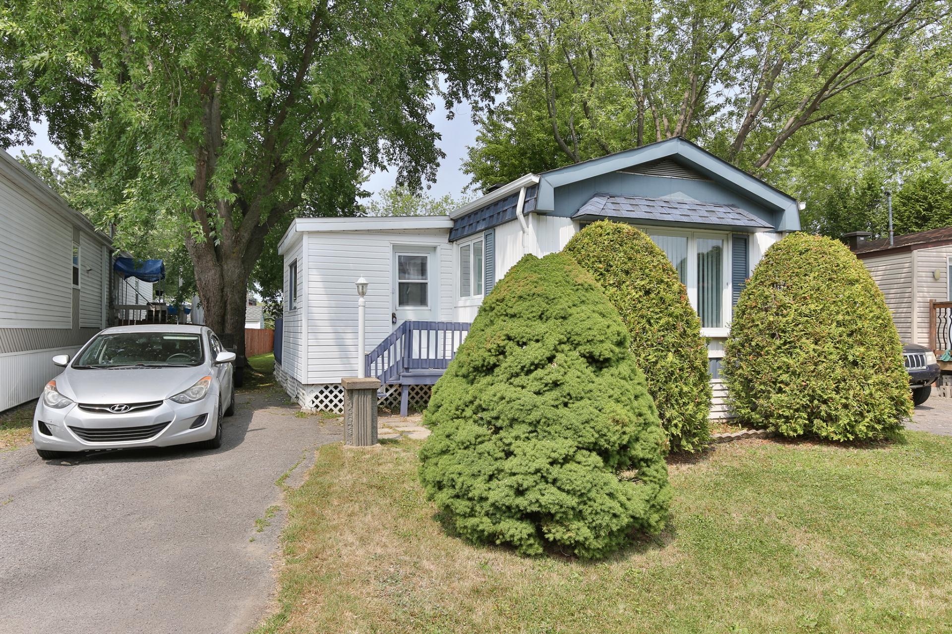









35


8e Rue

,
Saint-Jean-sur-Richelieu,




QC
J2Y1A5

